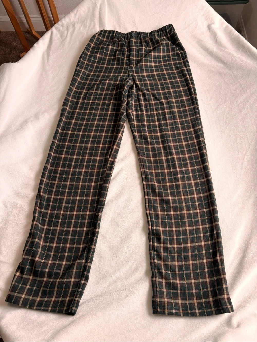 Brandy Melville Women’s Plaid Straight Leg Trousers